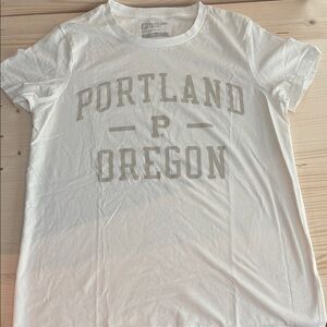 Portland Oregon Women’s Basic White Tee, Like New, Small